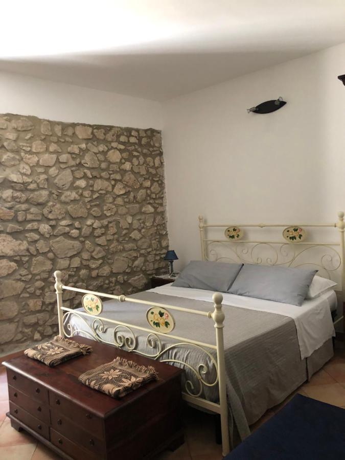 Il Minotauro B&B A 5 Minuti Da Popoli Vittorito Exterior photo